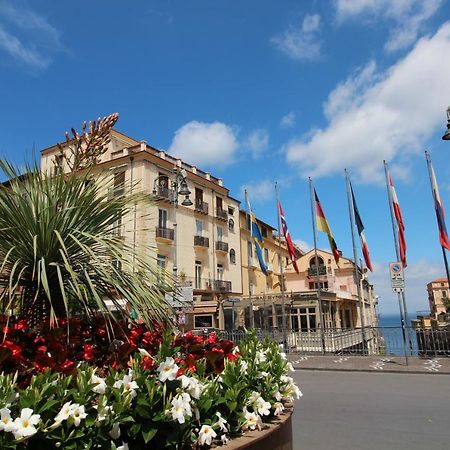 Piazza Tasso Max 1 Lägenhet Sorrento Exteriör bild